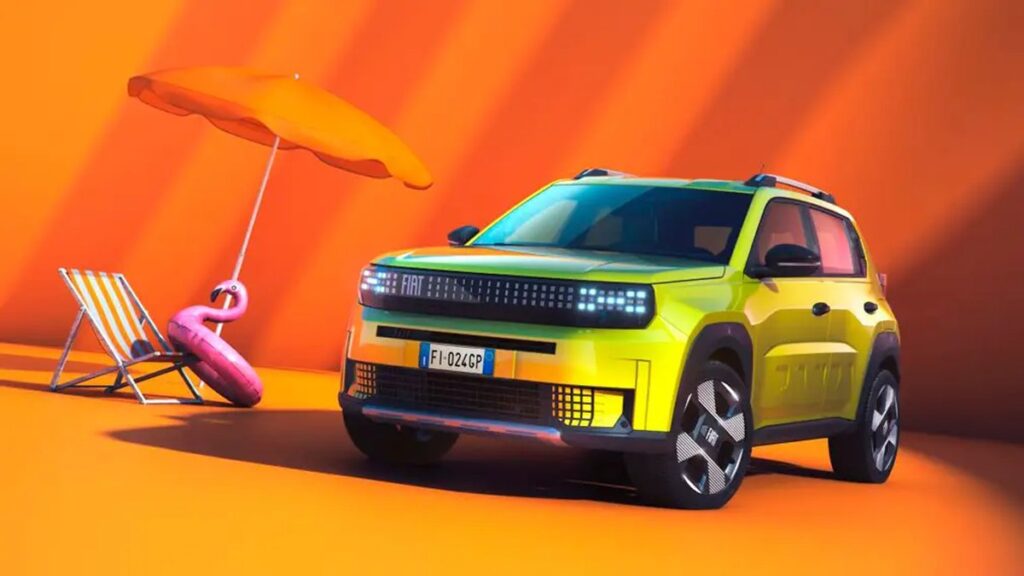 Nuova Fiat Panda 2026 parcheggiata in un borgo italiano